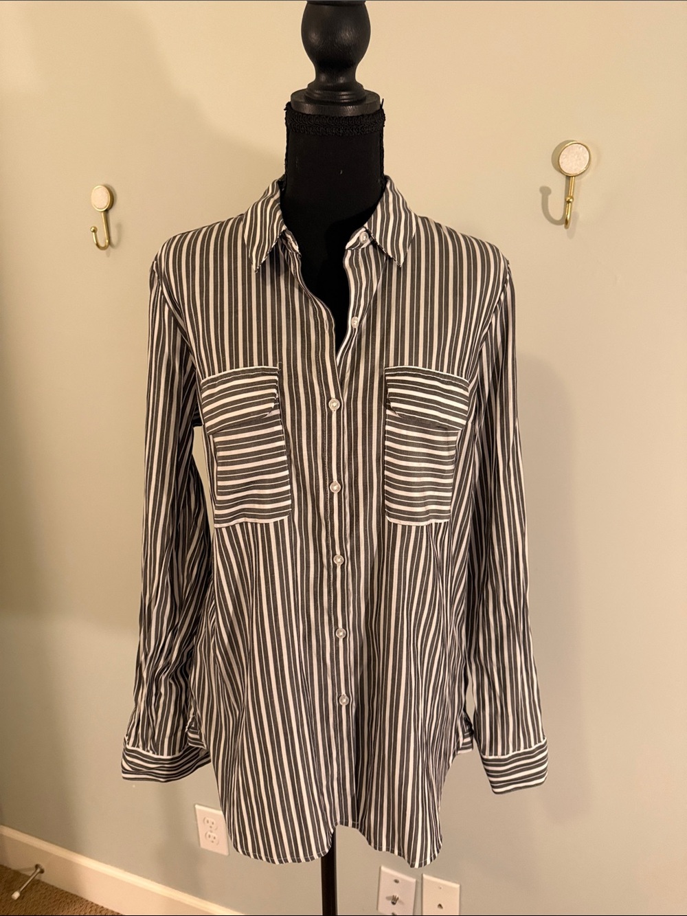 Express Black and White Striped Button-Up Shirt